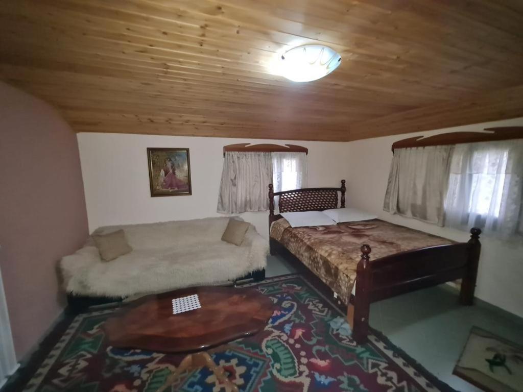 Sofra Kolonjare Agroturizem Hotel Erseka Kültér fotó